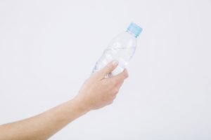بطری ها شامل بیس فنول ها و آسیب زا برای مغز