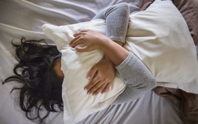 ساعت 3 صبح بیدار می شم و خوابم نمی بره! مشکل خواب دارم!