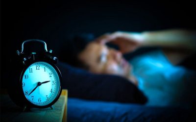 چرا هر شب در یک ساعت خاص از خواب بیدار می شوید؟