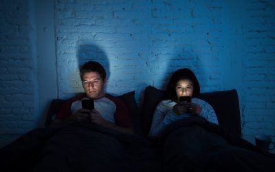 چگونه نور آبی بر خواب تأثیر می گذارد?