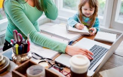 ایجاد تعادل بین کار و فرزندپروری و مدرسه: نکات تاکتیکی و عاطفی برای والدین