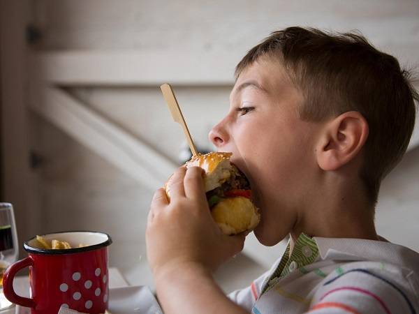 افزایش اختلالات خوردن در  نوجوانان در طول کوید 19
