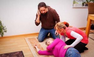کمک های اولیه در سکته مغزی