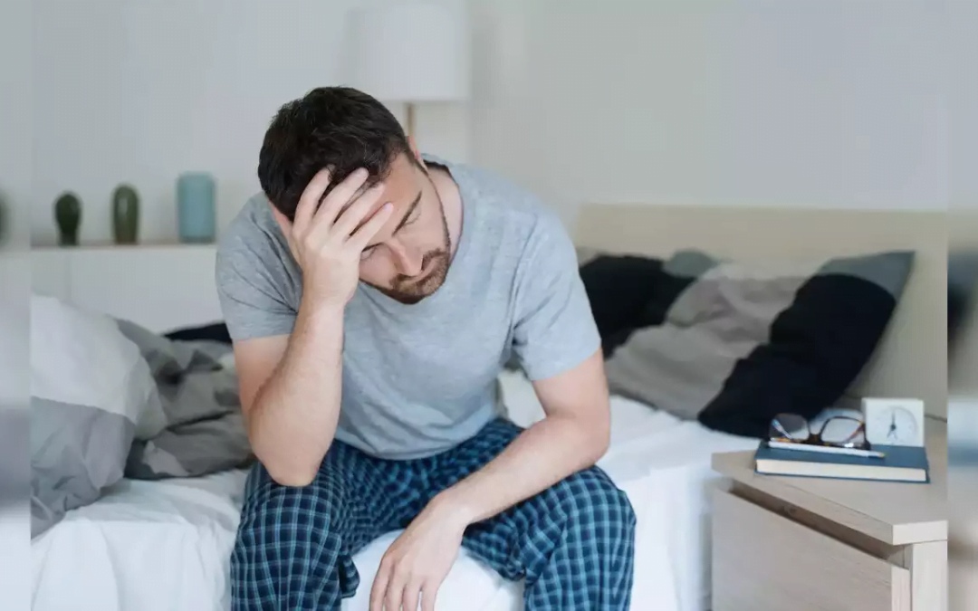 سردردهای ناشی از کم خوابی: چرا بیخوابی باعث سردرد می شود + علت و درمان