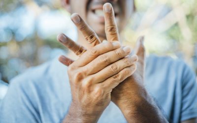 خواب رفتن دست ها! چرا دست‌هایتان هنگام خواب بی‌حس می‌شوند؟