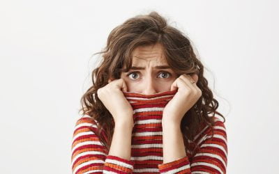 ترس و اضطراب بی مورد (علل و درمان)