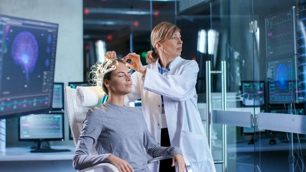 درمان افسردگی بدون دارو با دستگاه های جدید: مروری بر rTMS، نوروفیدبک و tDCS