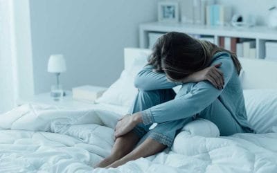 آیا افسردگی ارثی است؟ نقش ژنتیک، پیشگیری و درمان