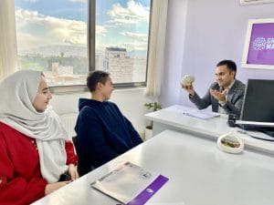 بهترین روانپزشک کودک در شیراز: راهنمای کامل انتخاب و معرفی 8 بهترین روانپزشک کودک در شیراز: راهنمای کامل انتخاب و معرفی | سلامت مغز | دکتر علی محمد کمالی (PhD in Neuroscience) | 7